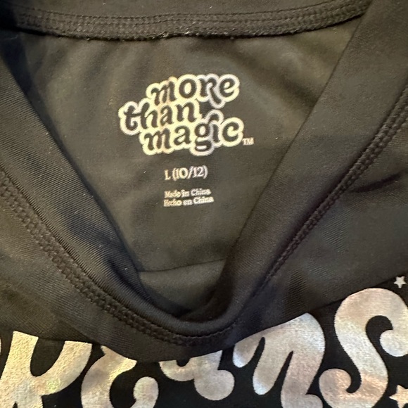 Rashguards -3 - Picture 5 of 6